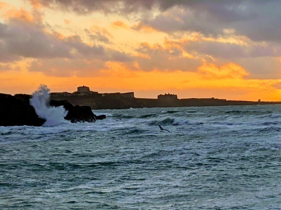 Large 4 Person Couples And Family Caravan In Newquay Bay Resort Екстер'єр фото