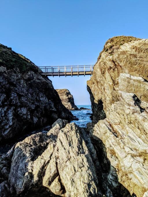 Large 4 Person Couples And Family Caravan In Newquay Bay Resort Екстер'єр фото